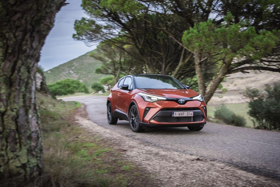  Toyota C-HR Hybrid 2019 года  (WW) (фото 90 из 174)